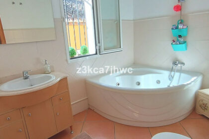 39824750185d6d93d2b53dd8ad134838 - 44