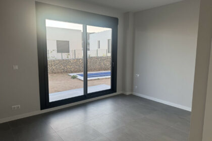 39b761aae4fb28fb654c6037e1e20550 - 15