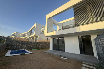 39b761aae4fb28fb654c6037e1e20550 - 24