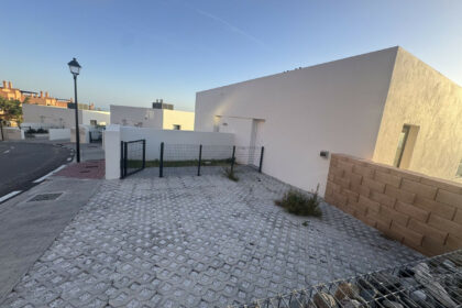 39b761aae4fb28fb654c6037e1e20550 - 25