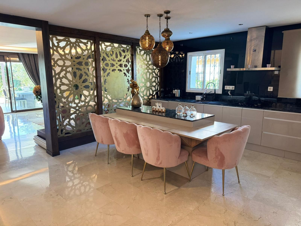 39b8ceaab7fa928c40bffccfdd3f0b11 - 15