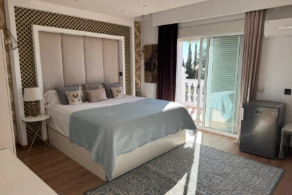 39b8ceaab7fa928c40bffccfdd3f0b11 - 18