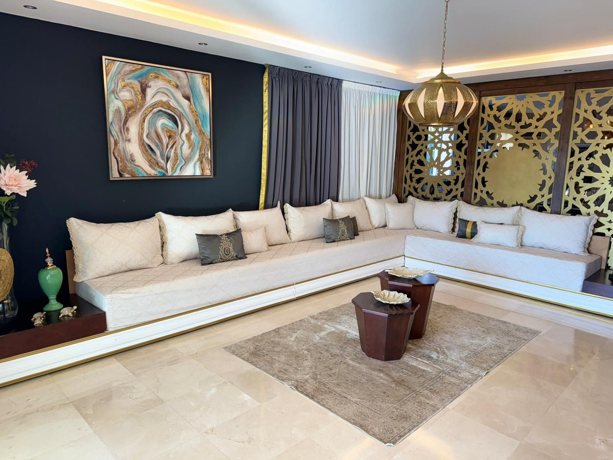 39b8ceaab7fa928c40bffccfdd3f0b11 - 2