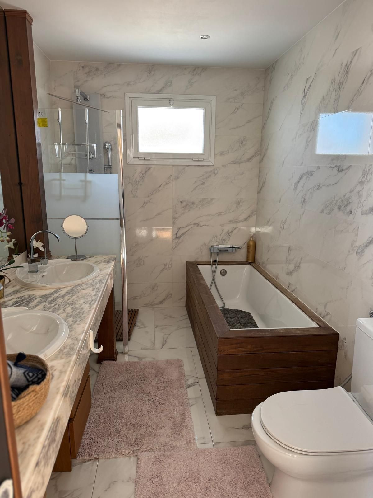 39b8ceaab7fa928c40bffccfdd3f0b11 - 20