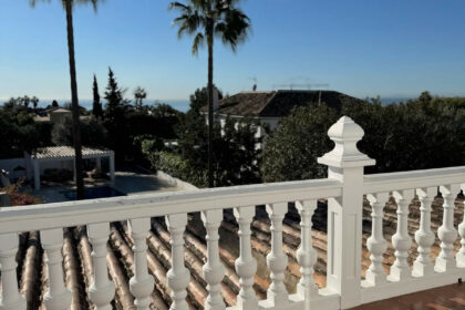 39b8ceaab7fa928c40bffccfdd3f0b11 - 24