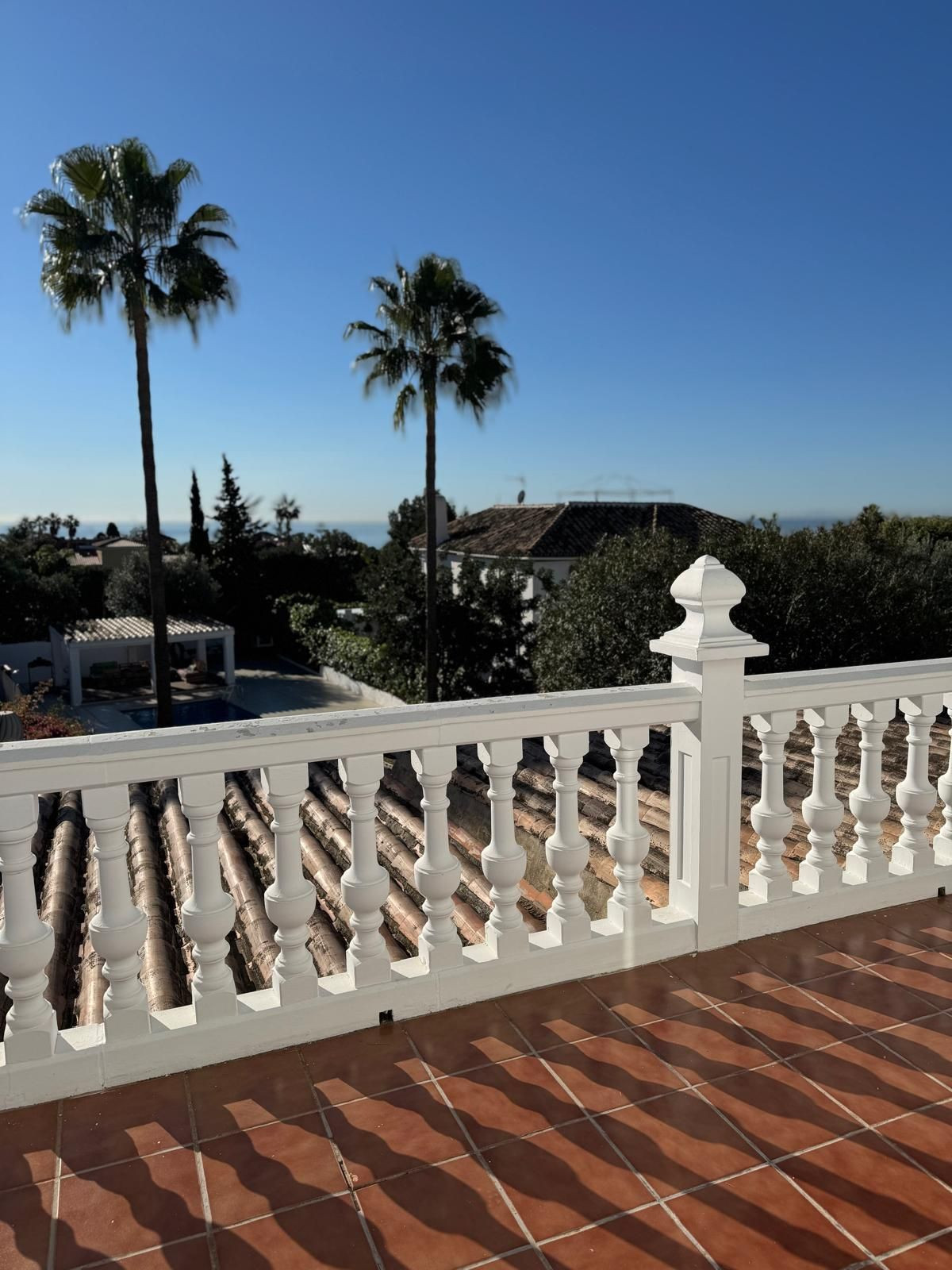 39b8ceaab7fa928c40bffccfdd3f0b11 - 24