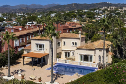 39de033e5b29ef2c1ef5b85dc0b36f4a - 38