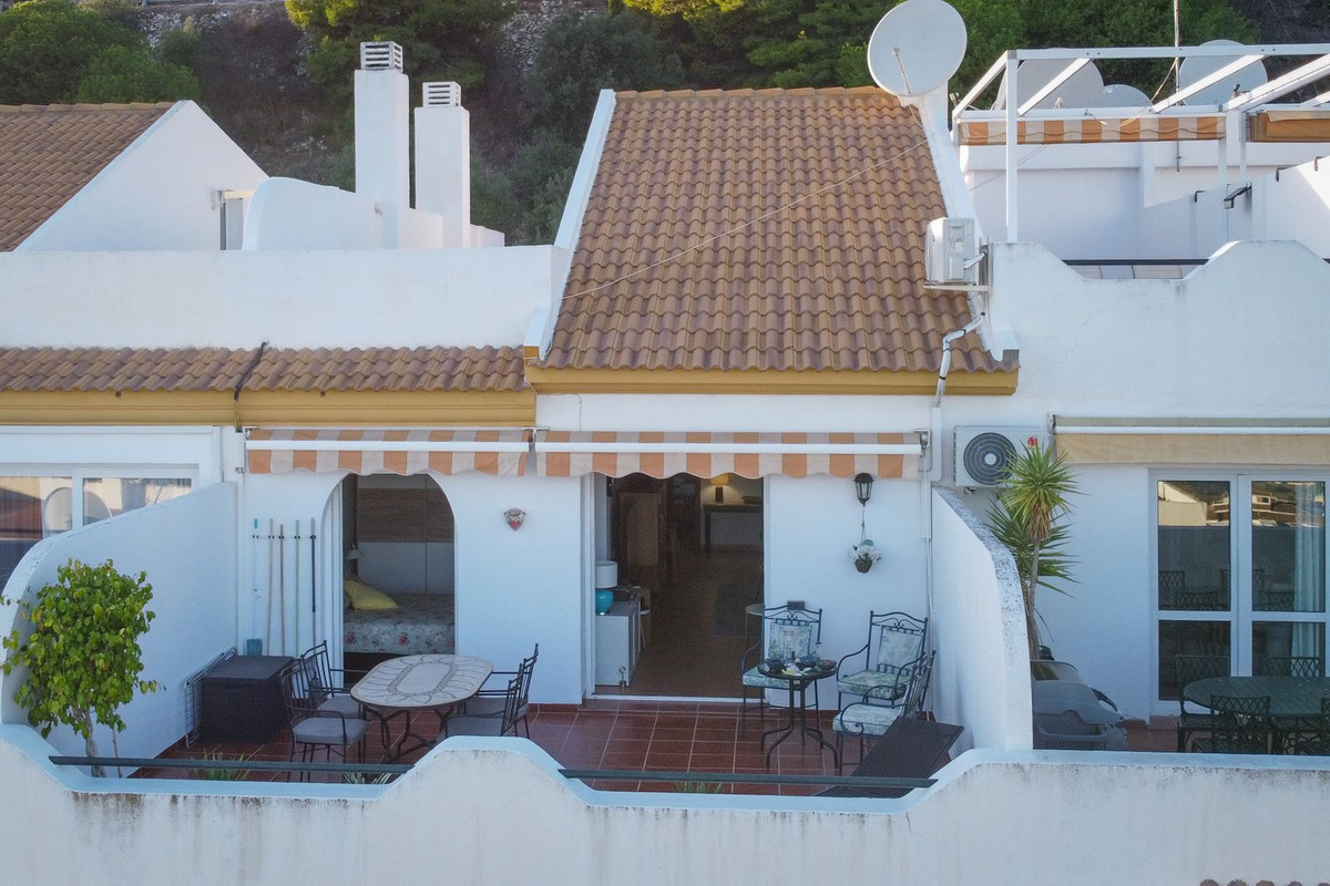 3a1186ecf9d5ec4b146ee03c883ae90d - 3