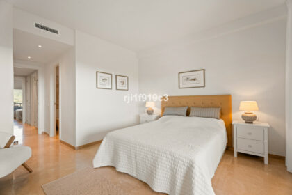 3ab03e8352c4e89da40a37a68cbaa2a7 - 17