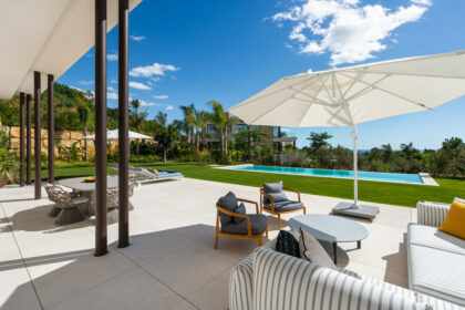 3aed183f9efb7965339c37bb28515cc7 - 12