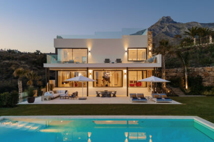 3aed183f9efb7965339c37bb28515cc7 - 32