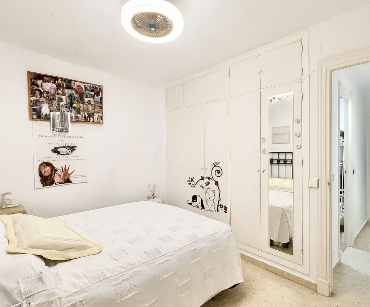 3b79fd815f1de24432c5e6637db49f51 - 17