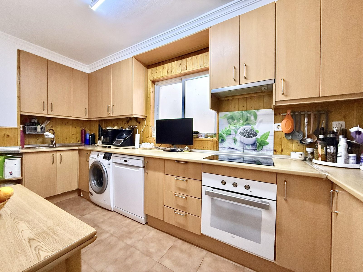 3b79fd815f1de24432c5e6637db49f51 - 9