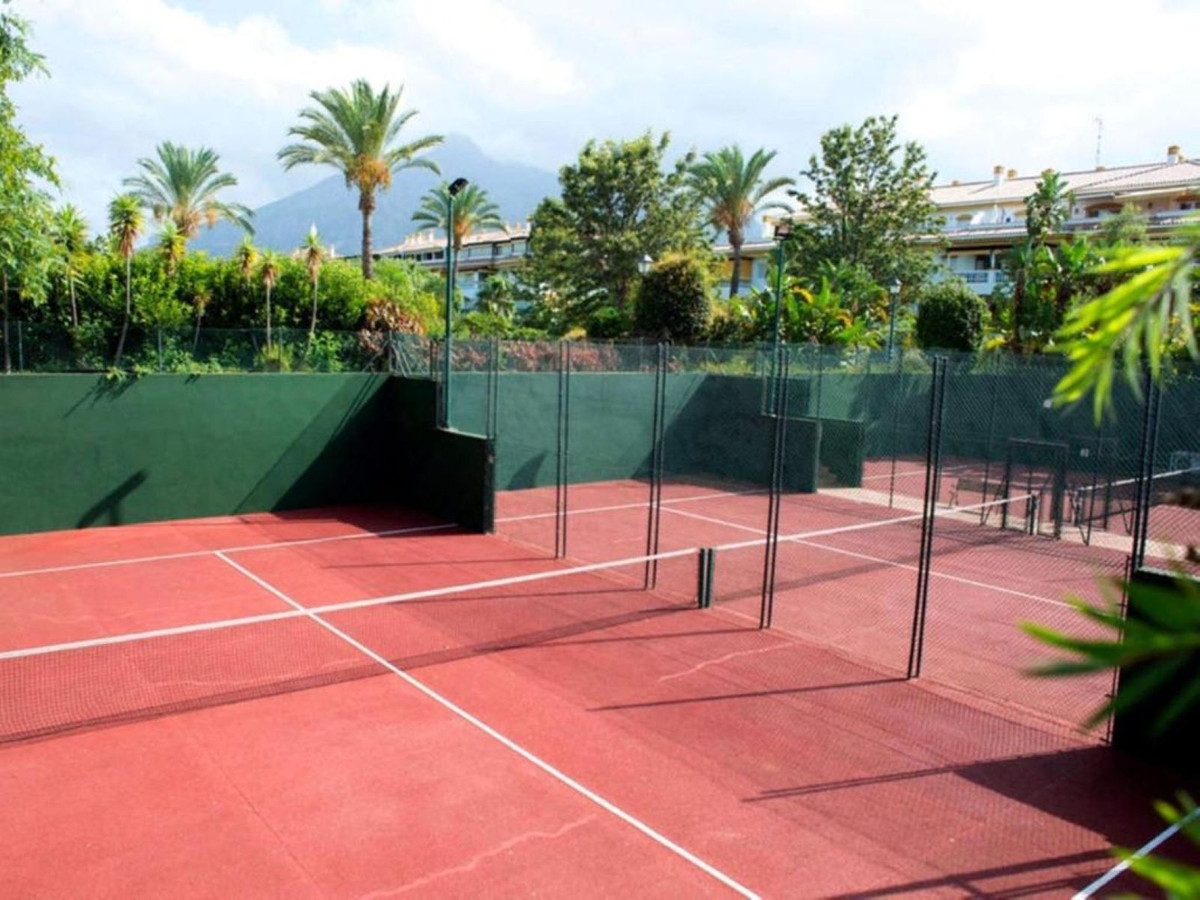 3babfc4e6e633b7a57856d727f2707bd - 2