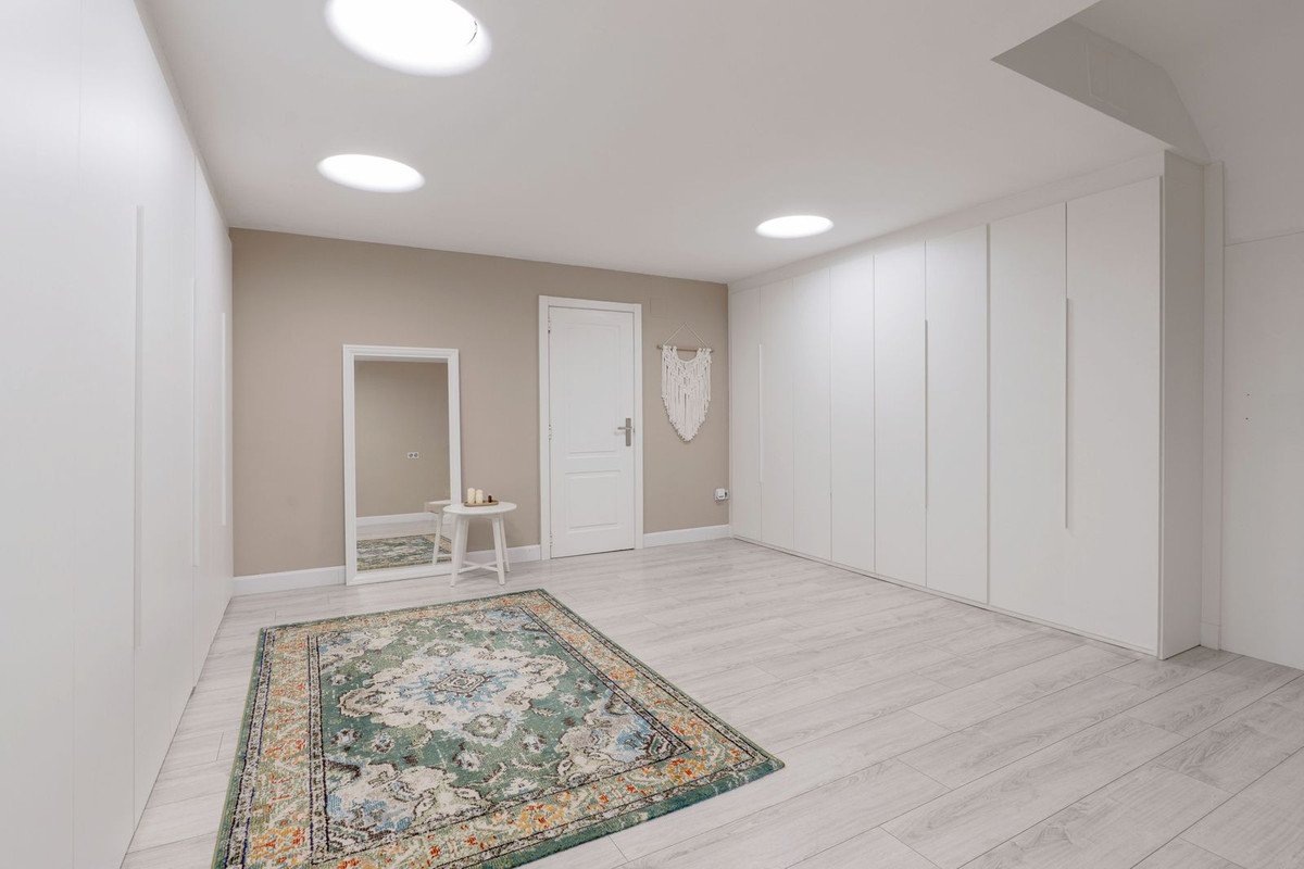 3c2f35ac9924f4b89b7f1a93f9ada22a - 19