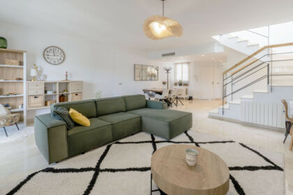 3c2f35ac9924f4b89b7f1a93f9ada22a - 3