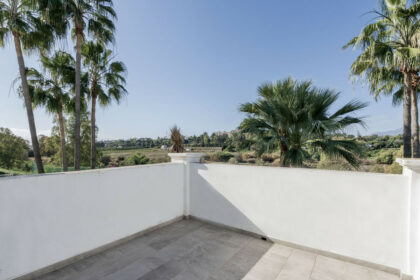 3c2f35ac9924f4b89b7f1a93f9ada22a - 37