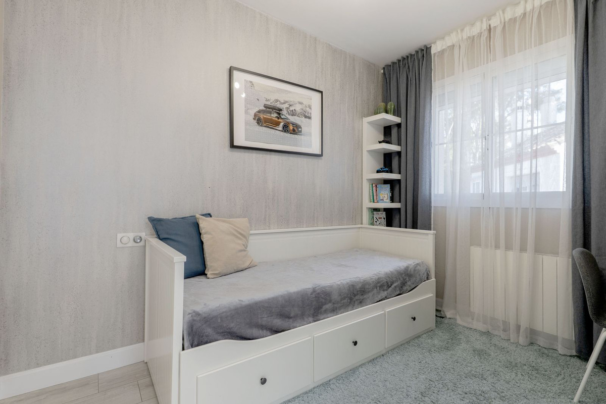 3c2f35ac9924f4b89b7f1a93f9ada22a - 38