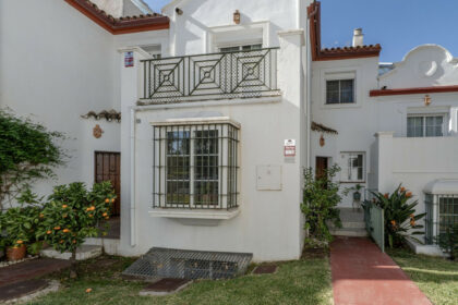 3c2f35ac9924f4b89b7f1a93f9ada22a - 50