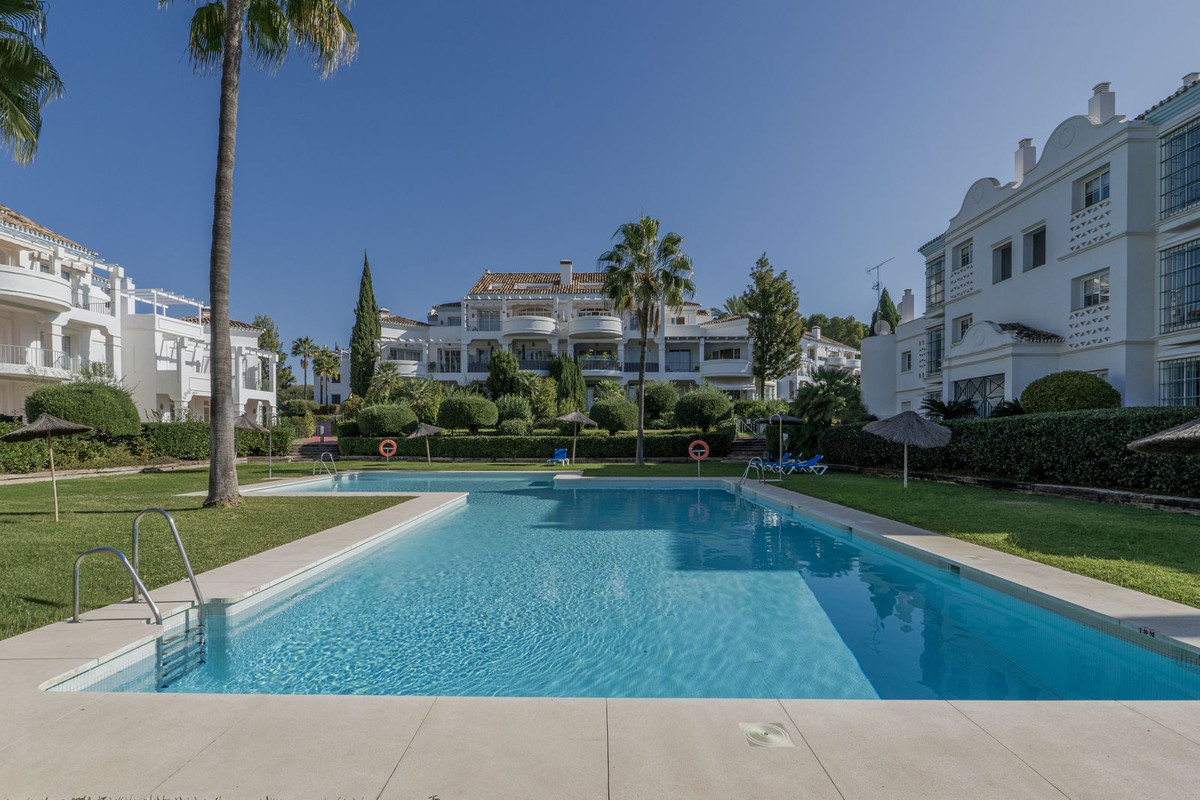 3c2f35ac9924f4b89b7f1a93f9ada22a - 52