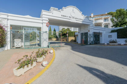 3c2f35ac9924f4b89b7f1a93f9ada22a - 55