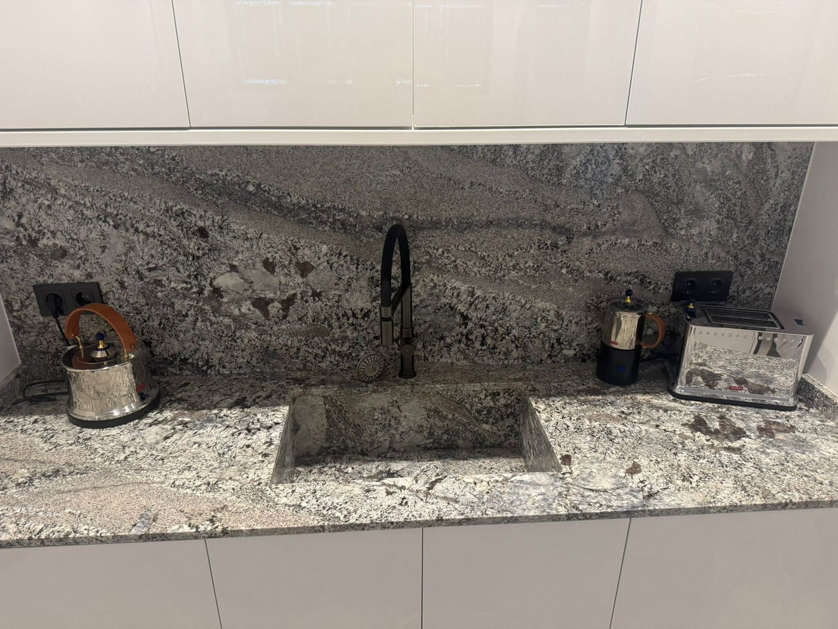 3d22df8fae4d1813202fa2ce9d81ebf1 - 2