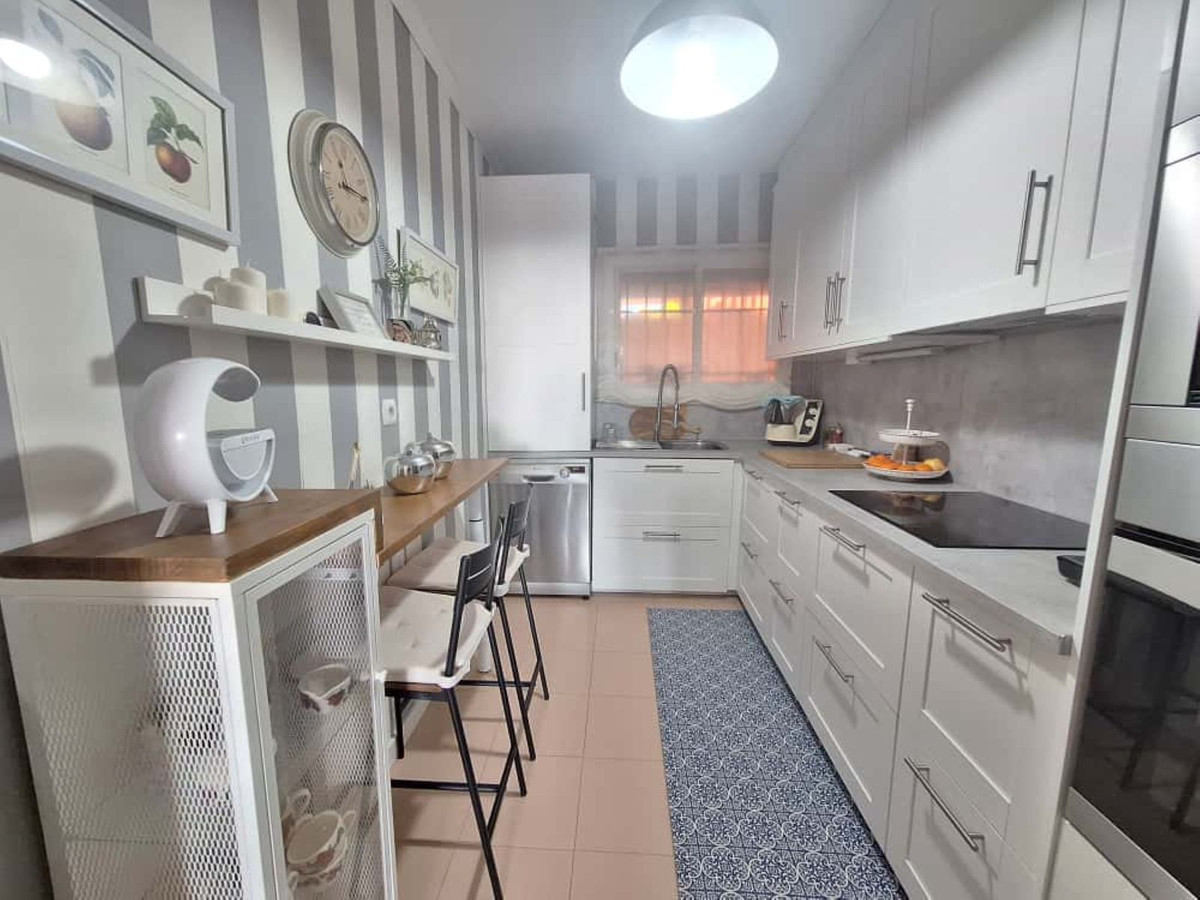 3d47d9c266a158f6e2393d37aae5066e - 15