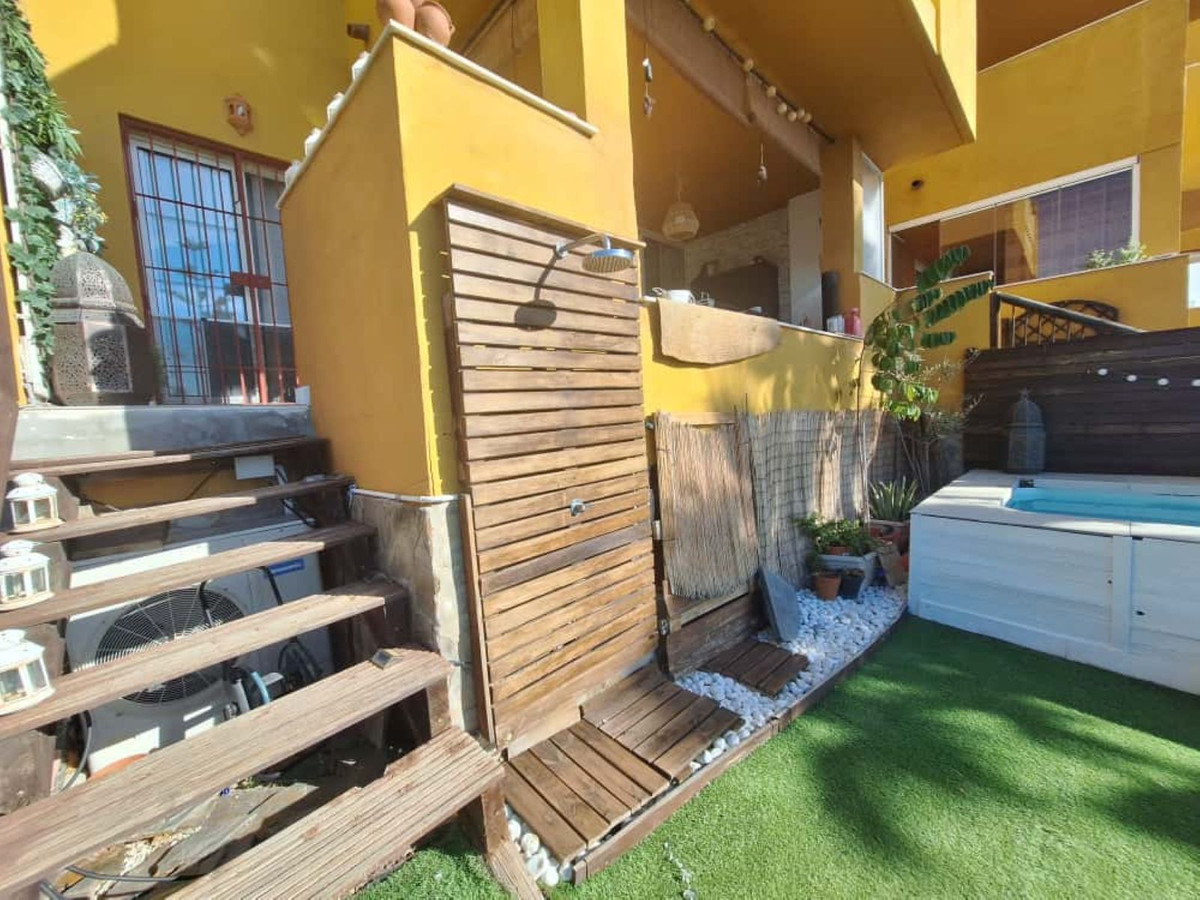 3d47d9c266a158f6e2393d37aae5066e - 19