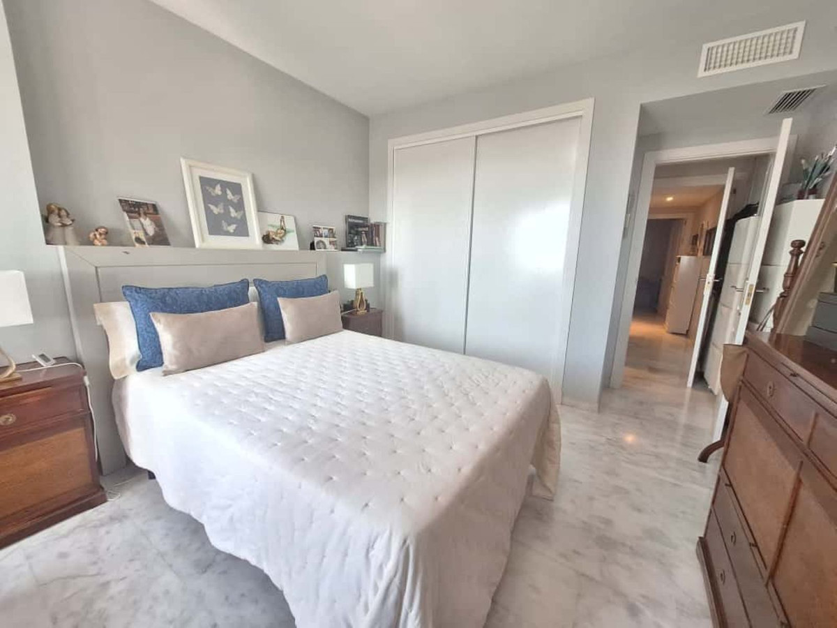 3d47d9c266a158f6e2393d37aae5066e - 22