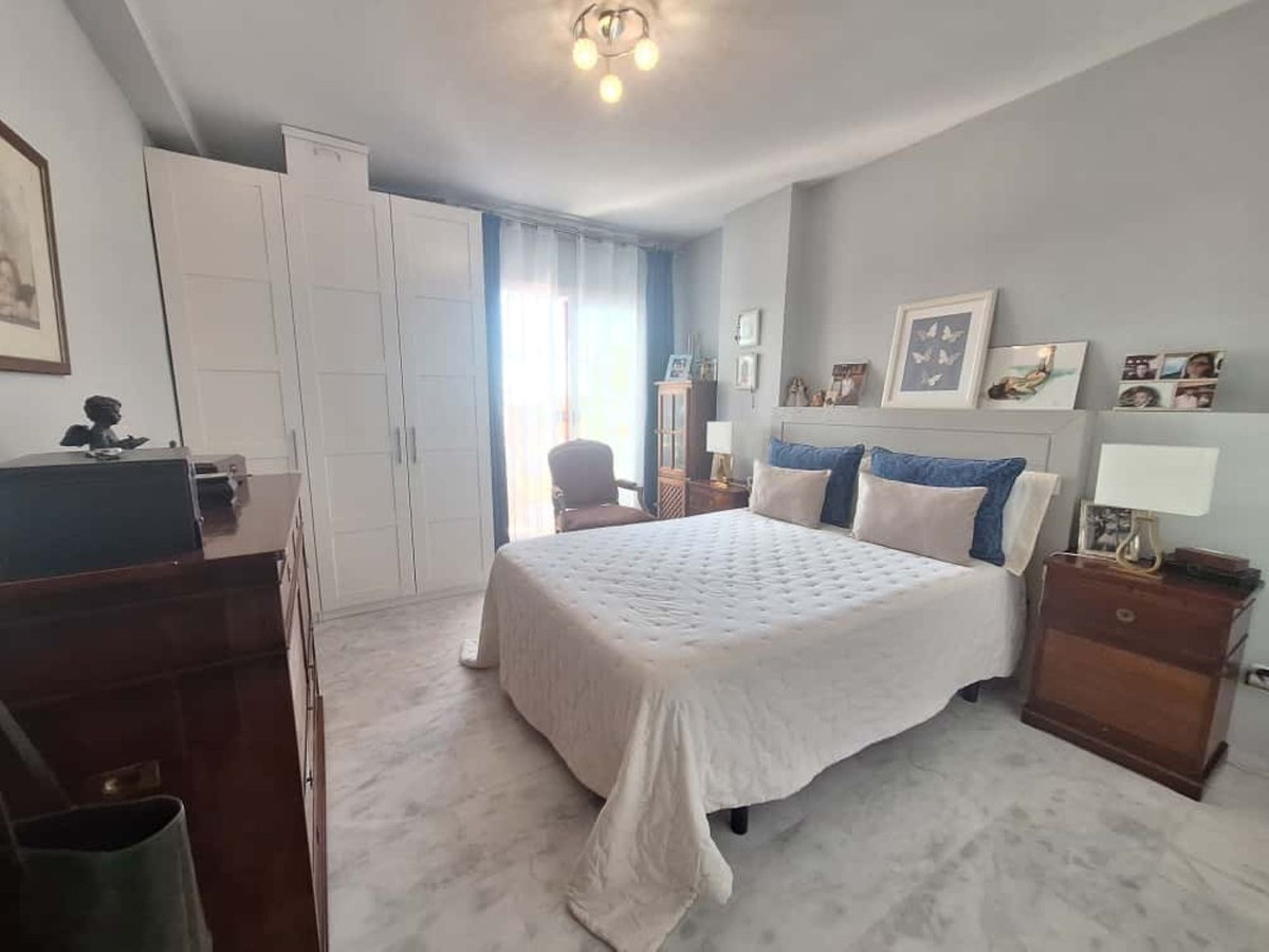 3d47d9c266a158f6e2393d37aae5066e - 23