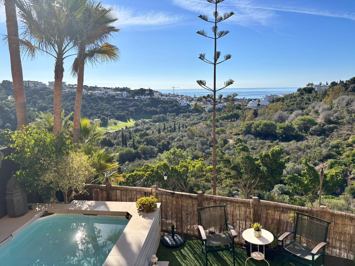 3d47d9c266a158f6e2393d37aae5066e - 36