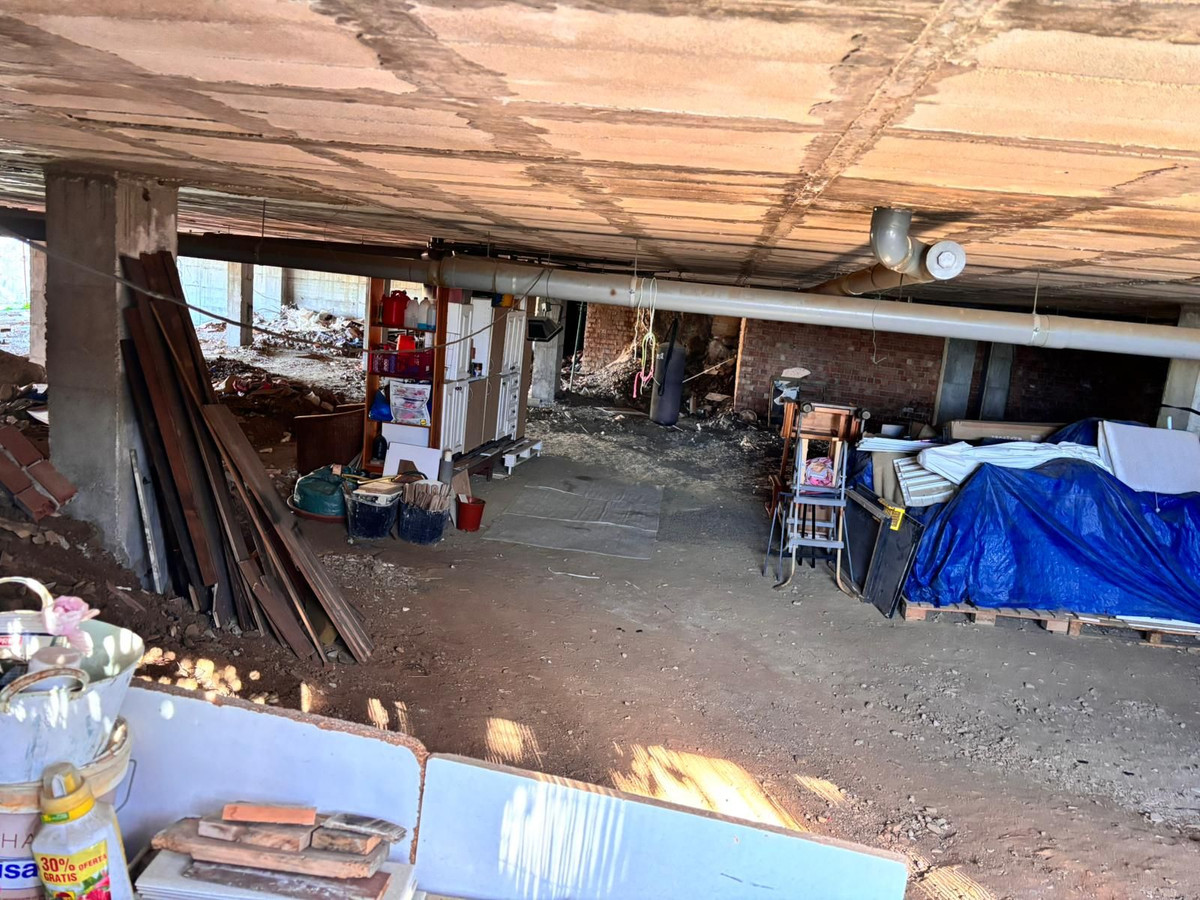 3d47d9c266a158f6e2393d37aae5066e - 39