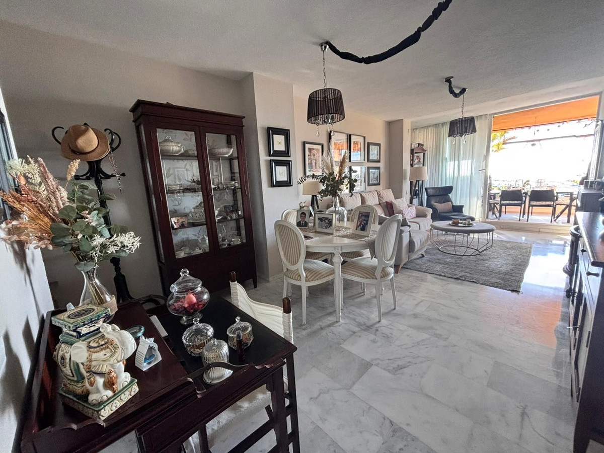 3d47d9c266a158f6e2393d37aae5066e - 7