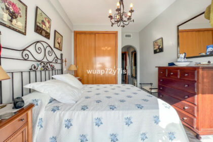 3d5d25e1194fe3ac012268ee6f4600e4 - 13