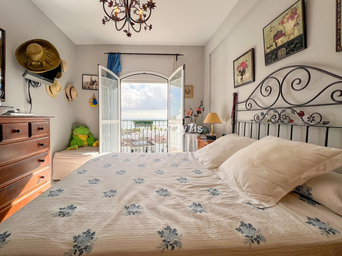 3d5d25e1194fe3ac012268ee6f4600e4 - 15