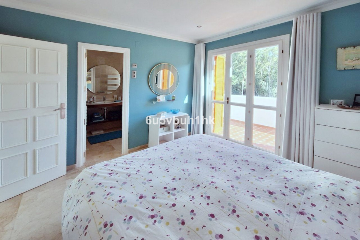 3dd93e2f43baa326e4ef5640b12aee2c - 11