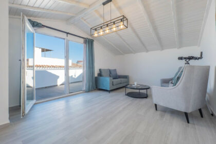 3e0345279c06f56335f7b82a466891ba - 16