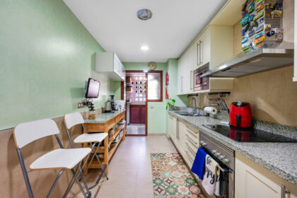 3e4f00bcb8f4bf1ba4726a37814f21ec - 23