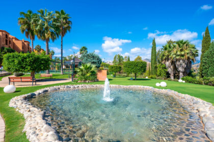 3e4f00bcb8f4bf1ba4726a37814f21ec - 30