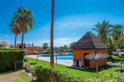 3e4f00bcb8f4bf1ba4726a37814f21ec - 32