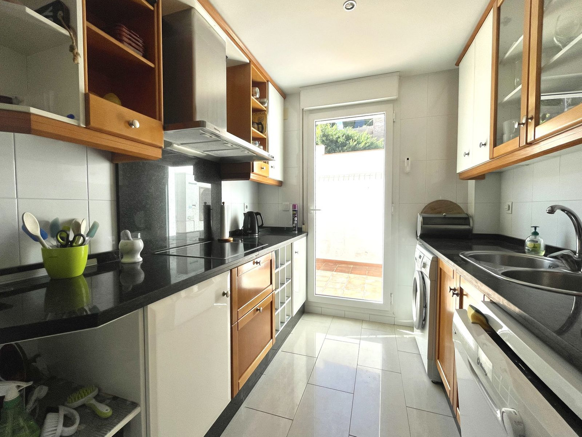 3f6ce04bef89b0f8065cb7f86306e745 - 13