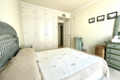 3f6ce04bef89b0f8065cb7f86306e745 - 15