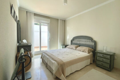 3f6ce04bef89b0f8065cb7f86306e745 - 16