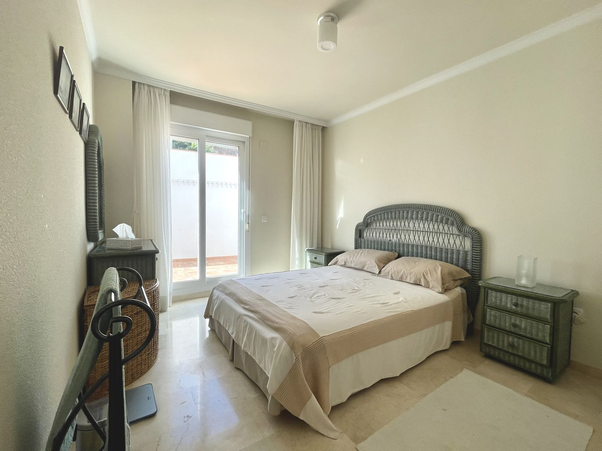 3f6ce04bef89b0f8065cb7f86306e745 - 16