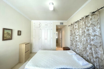 3f6ce04bef89b0f8065cb7f86306e745 - 19