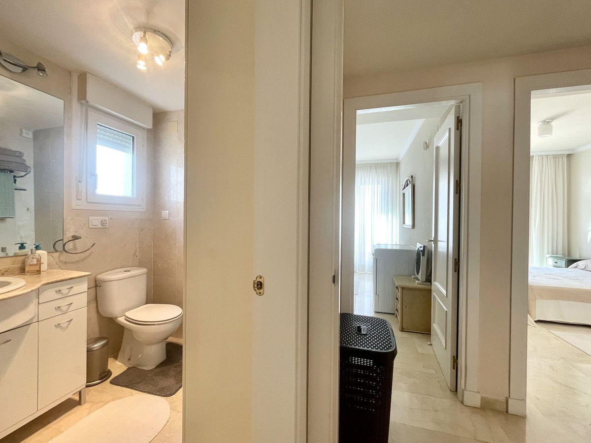 3f6ce04bef89b0f8065cb7f86306e745 - 23