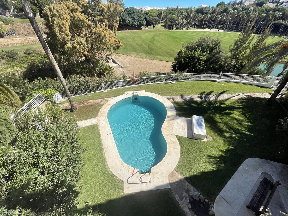 3f6ce04bef89b0f8065cb7f86306e745 - 4