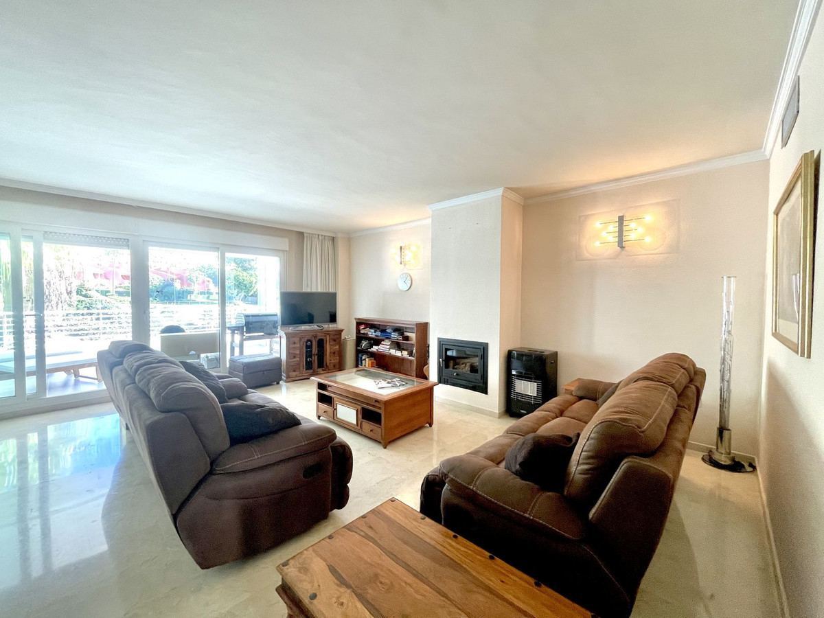 3f6ce04bef89b0f8065cb7f86306e745 - 9