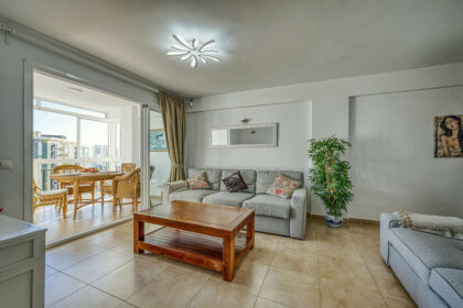 400b4ed6074ee5376a21060d6ee17af6 - 4