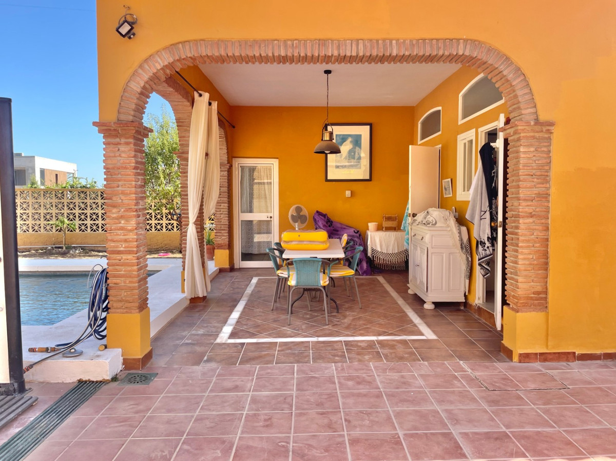 407c43137ddb99587bff996feda7a170 - 11